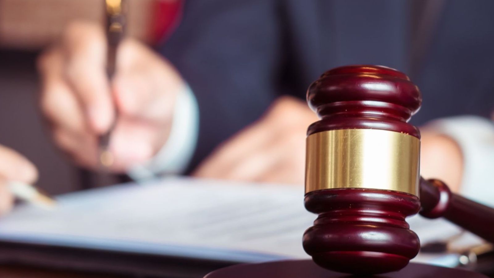 Lakeman doet aangifte over overgang naar nieuwe pensioenstelsel