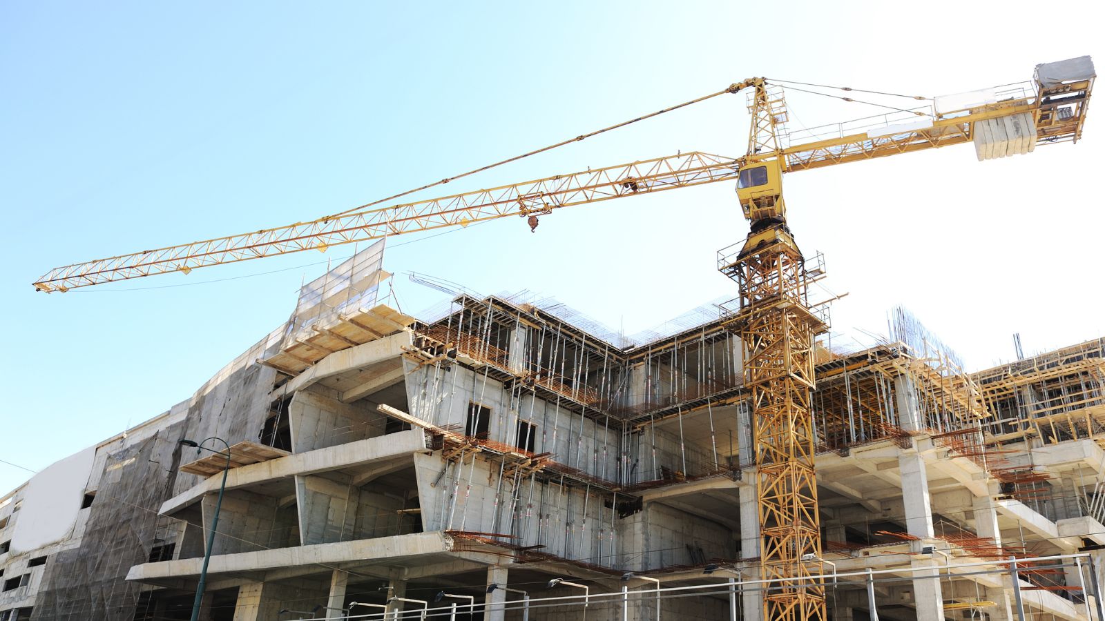 Regeling renteaftrekbeperking fnuikt de woningbouw