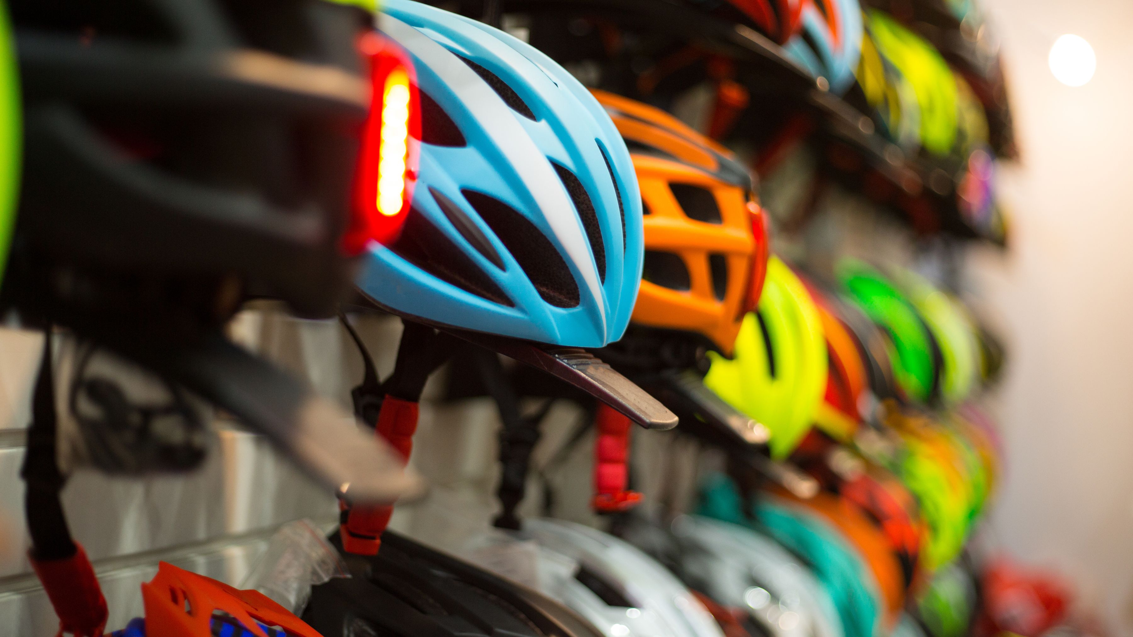 Fietshelmplicht kan duizenden hoofdletsels voorkomen