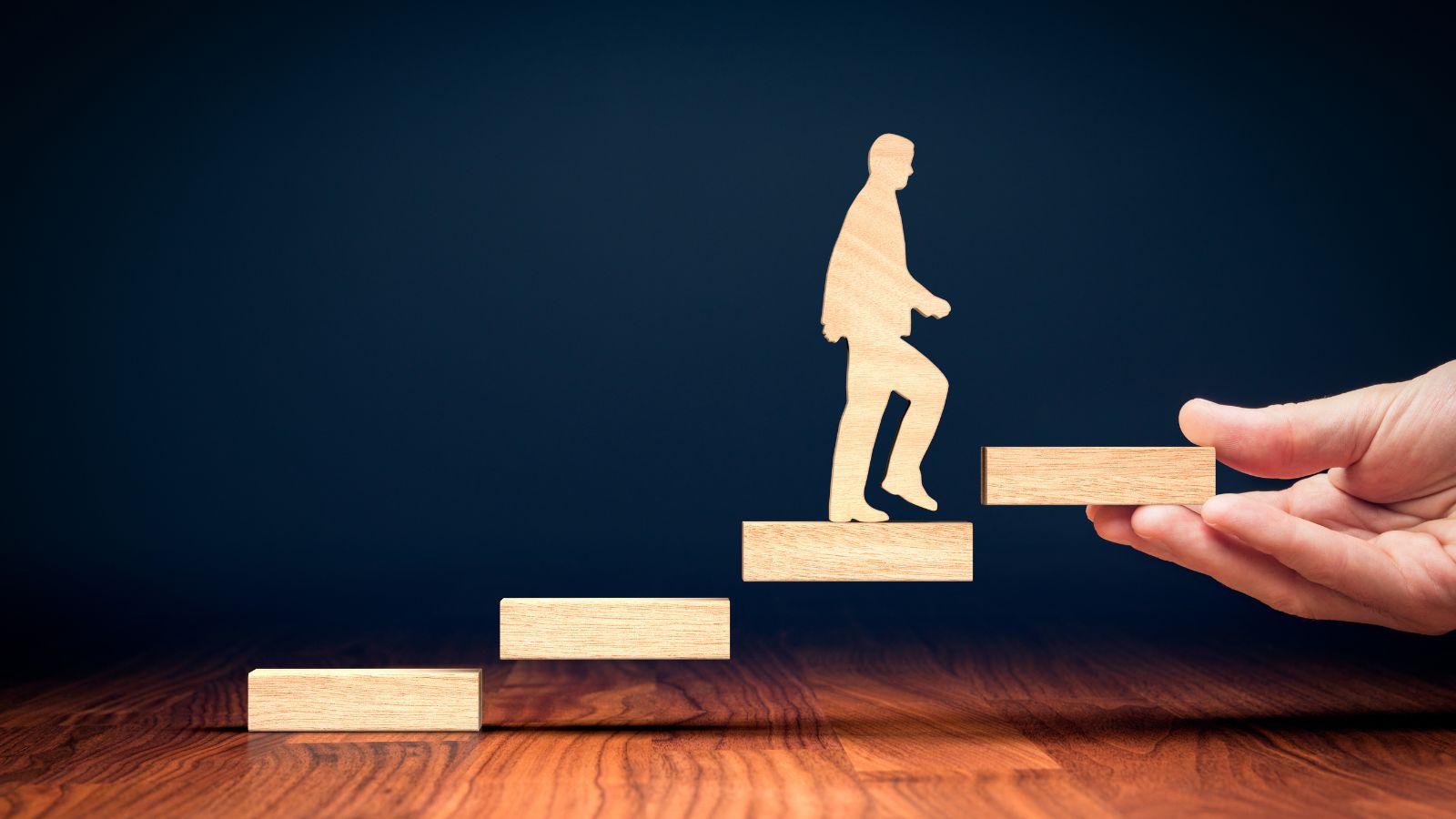 Instroom vult vacatures. Ontwikkeling bindt professionals. 